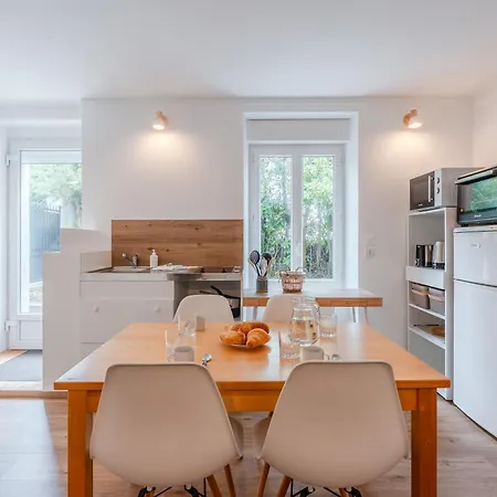 L'acacia - Maison Pour Un Sejour Serein A 度假居 *